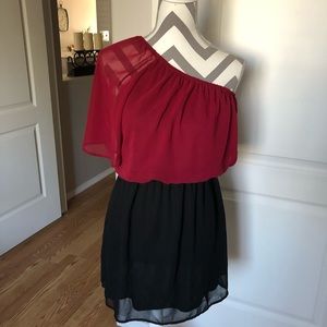 🎉HOST PICK🎉 NEW Honey Punch One Shoulder Dress